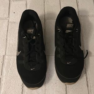 Nike Black Women’s Running Shoes Size 6